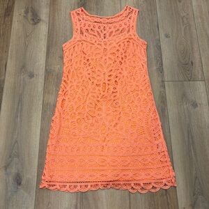 🌟LILLY PULITZER🌟 BOAT NECK BATENBURG LACE SLEEVELESS SHEATH DRESS CORAL SZ M